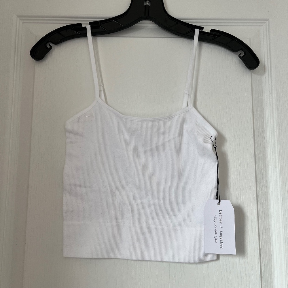 Buy New Women’s Better Together Top White Size XS Get A Pair Matching Socks Free
